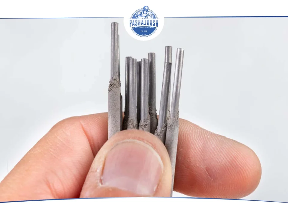 طبقه‌ بندی الکترودها از نظر جنس فلز؛ راهنمای انتخاب الکترود مناسب جوشکاری (pashajoosh.com)